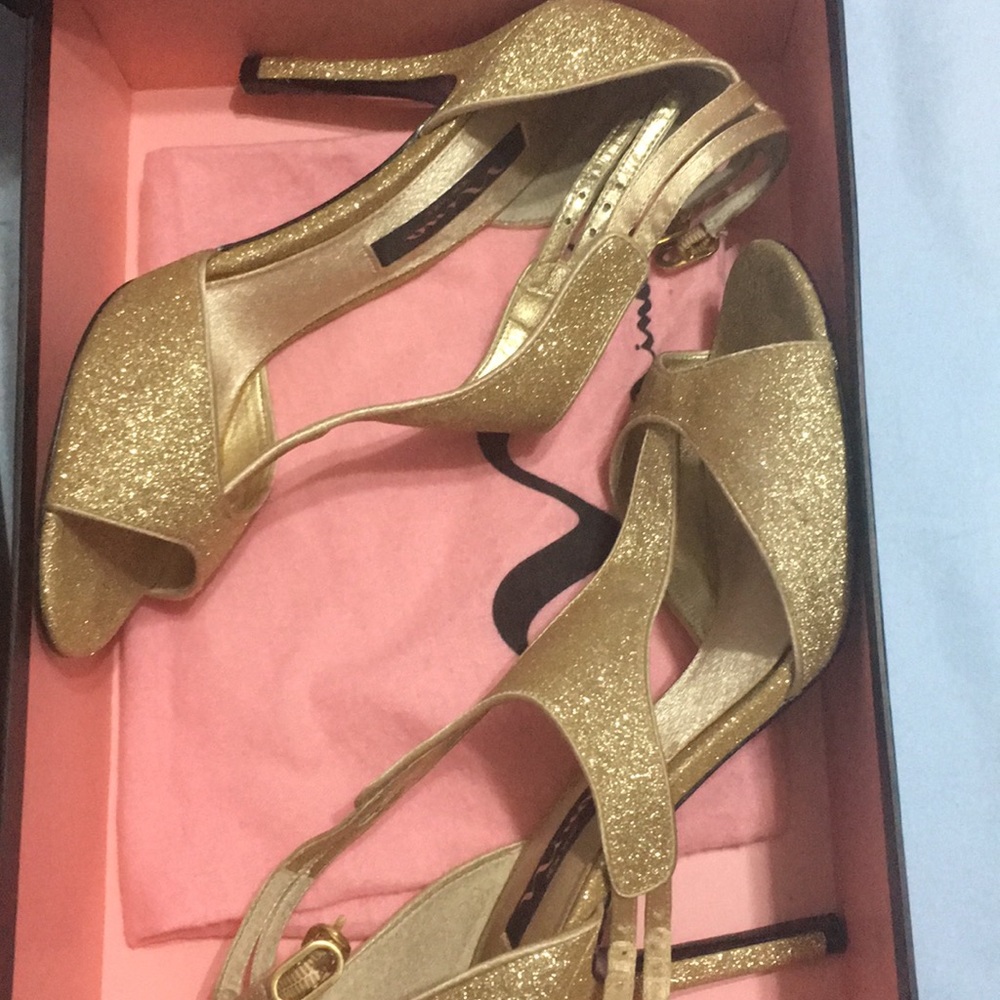 2 pairs of Nina  heels selling both for $20